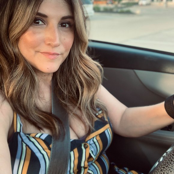 Meet your Posher, Edna - Picture 1 of 1